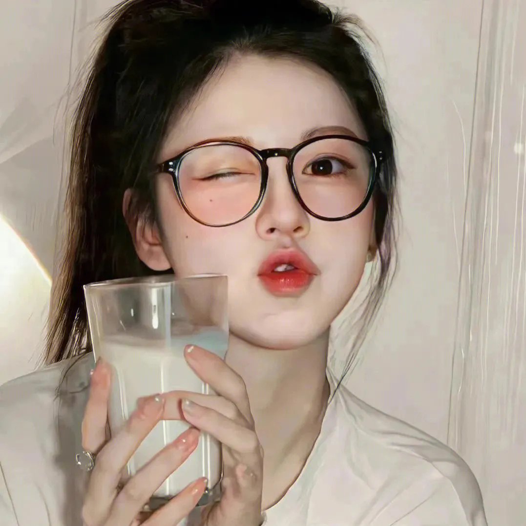 顽皮后卡比海报